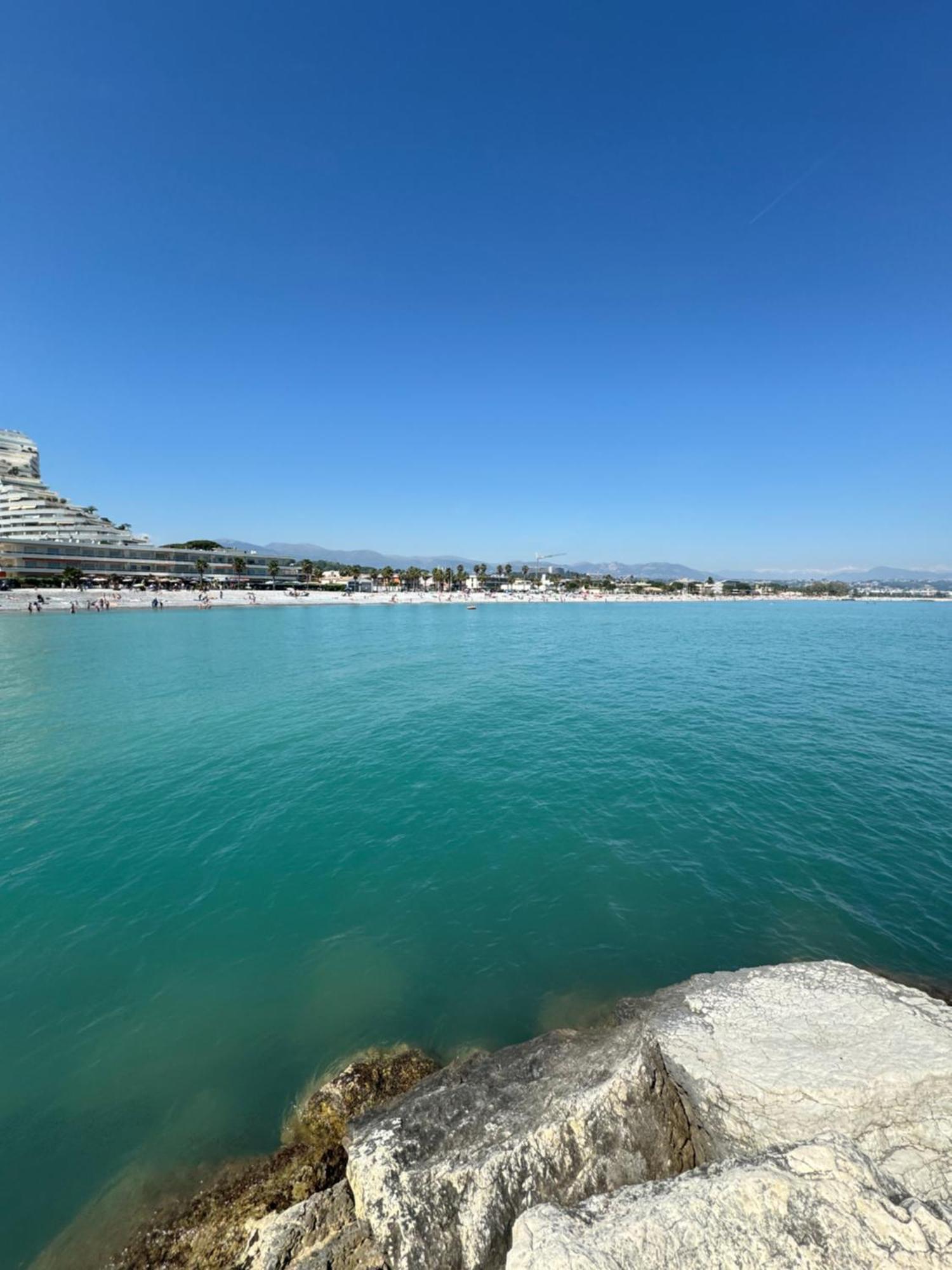 Appartemment Vue Mer Et Piscine Villeneuve-Loubet Exterior foto